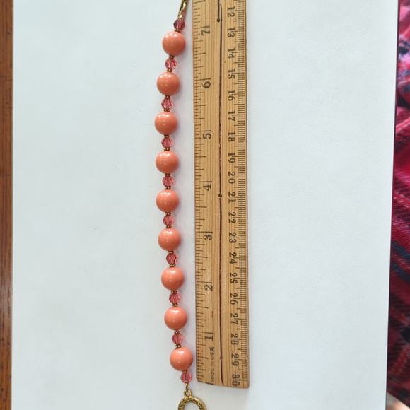 Beaded bracelet with crystal accents - Picture 3 of 4